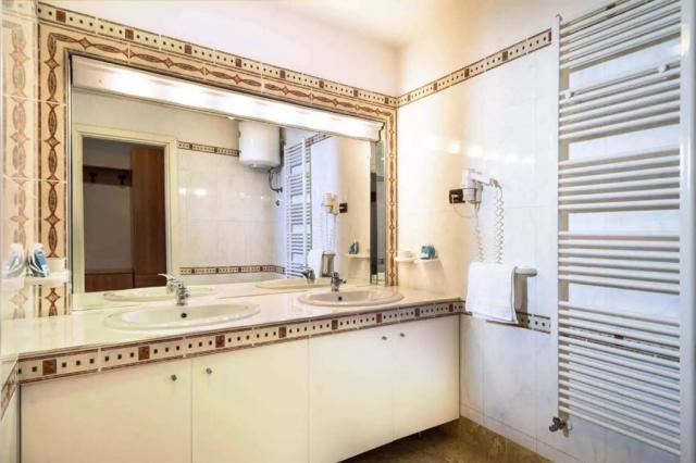 Bi Village Resort pokoje se snídaní - pokoj 1/2 - Fažana -  - C