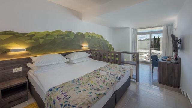 Alga Bluesun hotel - pokoj Superior BM - Tučepi -  - Chorvatsko