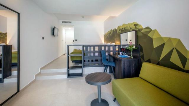 Alga Bluesun hotel - pokoj Superior BP - Tučepi -  - Chorvatsko