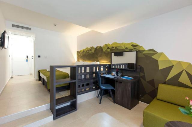 Alga Bluesun hotel - pokoj Superior BP - Tučepi -  - Chorvatsko