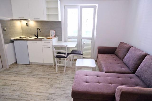 Dalmacija vila - studio pro 2-3 osoby, balkon park - Makarska -