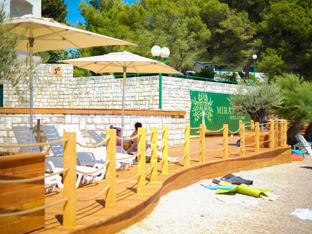 Miran hotel - Pirovac - - Chorvatsko