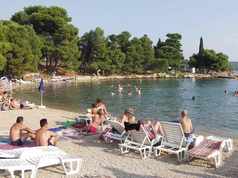 Miran hotel - Pirovac - - Chorvatsko
