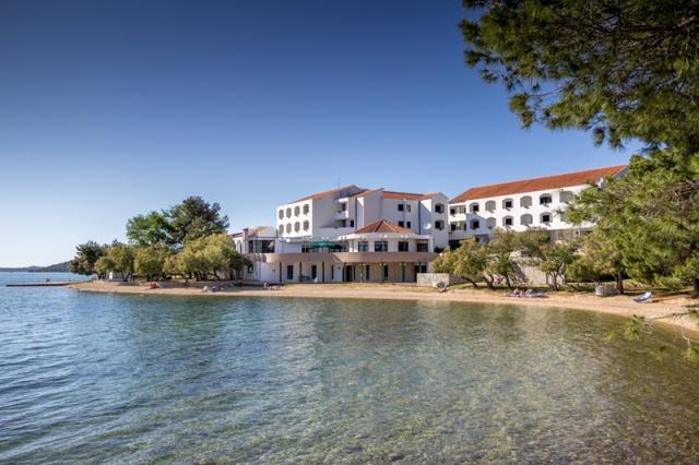 Miran hotel - Pirovac -   - Chorvatsko