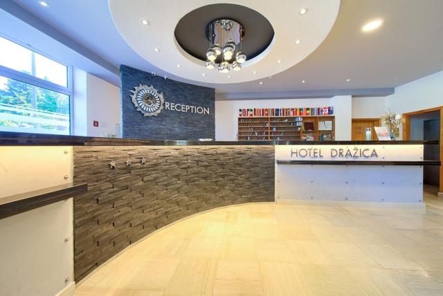 Dražica hotel - Krk (ostrov Krk) -  - Chorvatsko