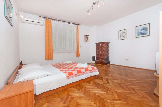 Vulić vila - apartmán pro 6-8 osob - Omiš -  - Chorvatsko