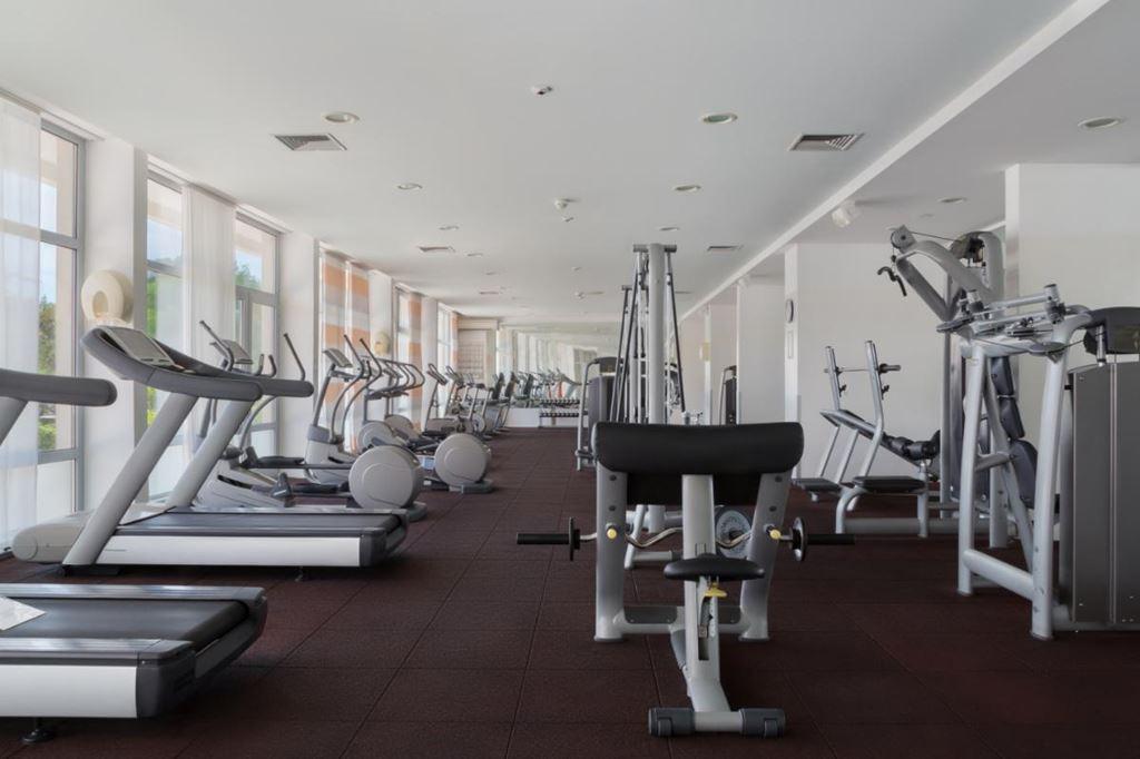 Elaphusa Bluesun hotel - Bol (ostrov Brač) - - Chorvatsko