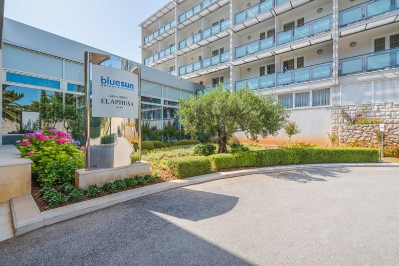 Elaphusa Bluesun hotel - Bol (ostrov Brač) - - Chorvatsko