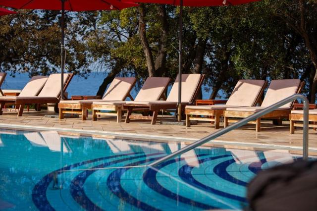 La Luna Island hotel - venkovní bazén - Jakišnica (ostrov Pag) 