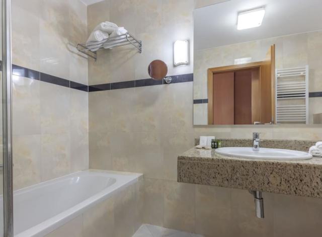 La Luna Island hotel - pokoj KOBP - Jakišnica (ostrov Pag) -  -