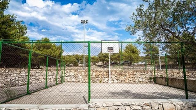 Holiday Village Jezera-Lovišća apartmány - Jezera (ostrov Murte