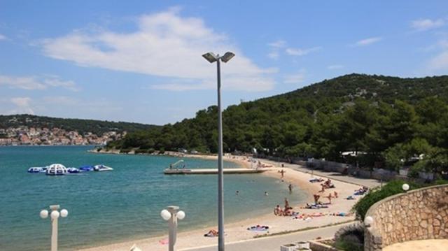 Holiday Village Jezera-Lovišća apartmány - Jezera (ostrov Murte