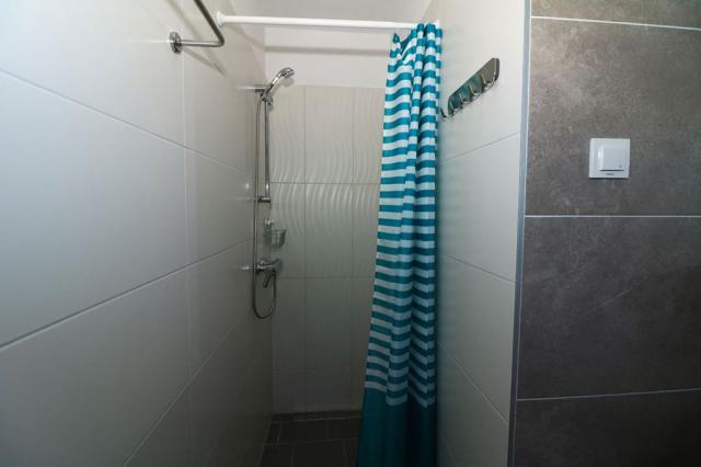Holiday Village Jezera-Lovišća apartmány - apartmán typ B - Jez