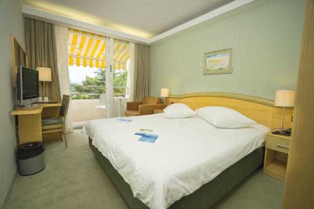 Kimen hotel - dvoulůžkový pokoj s přistýlkou BP - Cres (ostrov