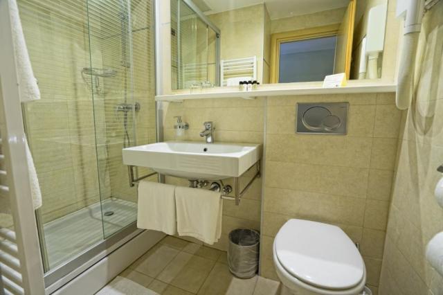 Kimen hotel - dvoulůžkový pokoj s přistýlkou BM - Cres (ostrov
