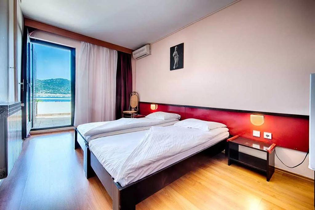 Issa hotel - dvoulůžkový pokoj s balkonem, mořská strana - Vis