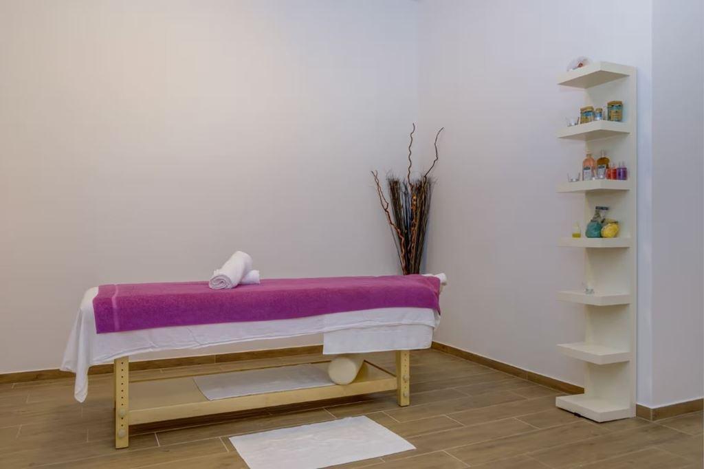 Manora hotel - Nerezine (ostrov Lošinj) - - Chorvatsko