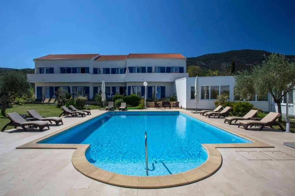 Manora hotel - Nerezine (ostrov Lošinj) - - Chorvatsko