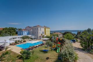 Hotel Manora