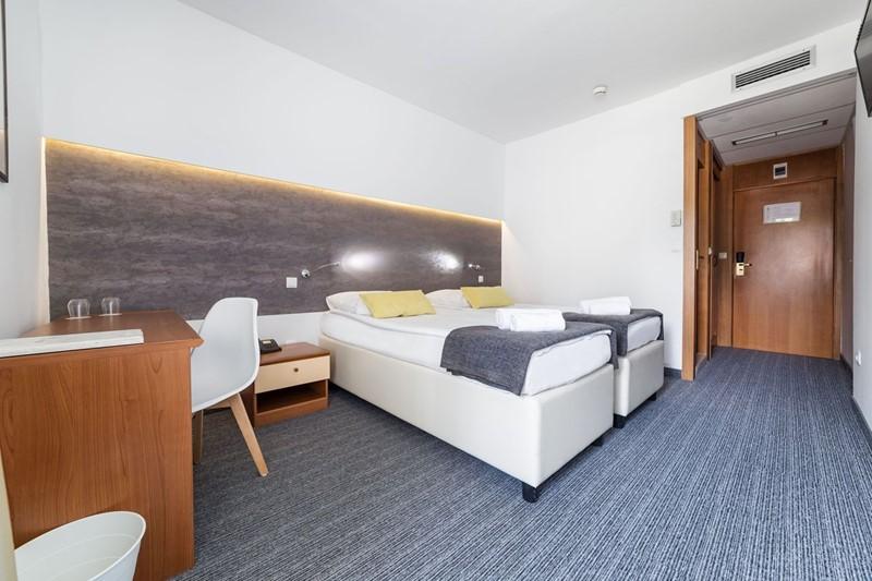 Punta hotel - pokoj Standard - Vodice - - Chorvatsko