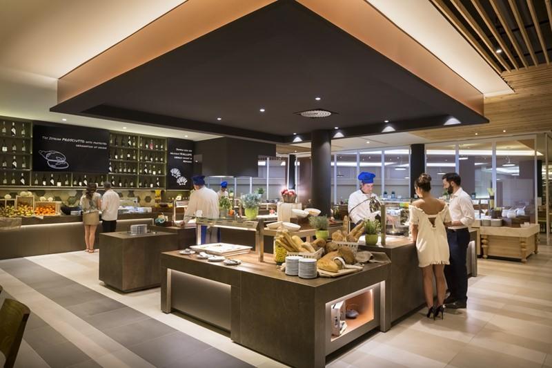 Maestral Aminess Vival Hotel - restaurace - strava - Novigrad -