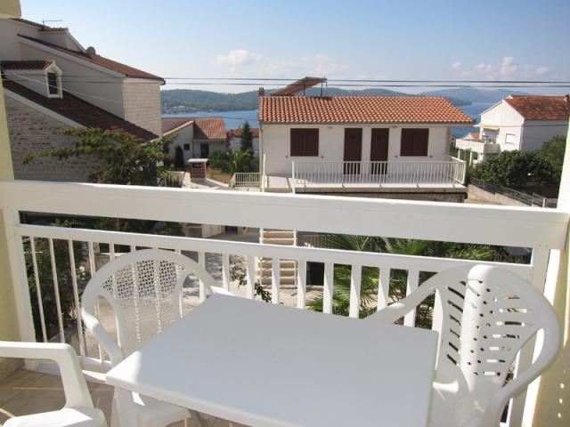 Pero vila - apartmány v soukromí - apartmán 1/2+2 - Okrug Gornj