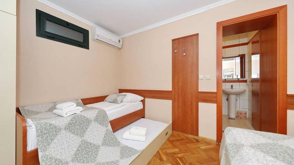 San Antonio Mediteransko Selo - třílůžkový pokoj Superior s mož