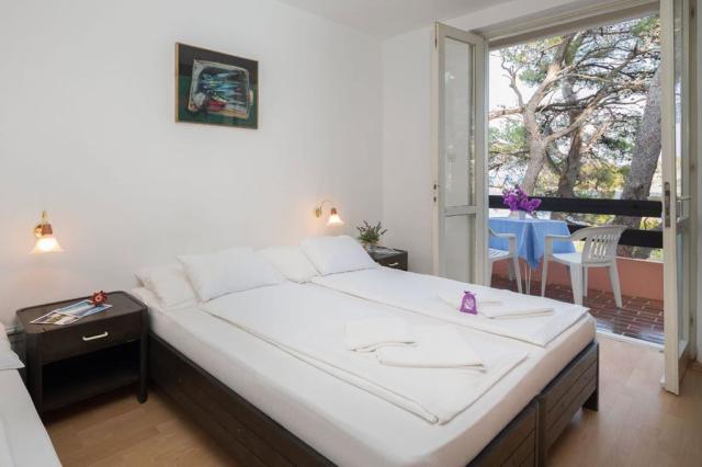 Fontana Resort - apartmány Comfort - studio pro 3 osoby - Jelsa