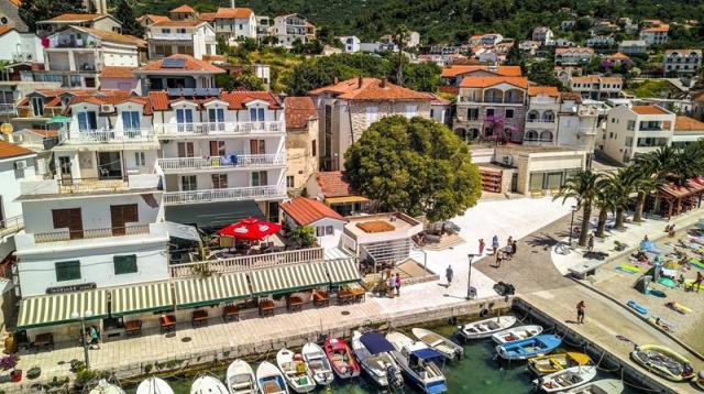 Naše Malo Misto penzion - Gradac -   - Chorvatsko