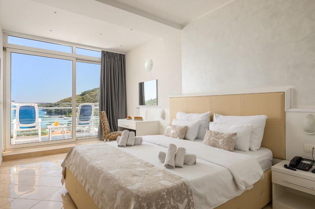Mimosa Lido Palace hotel - pokoj S2MB - Rabac - - Chorvatsko