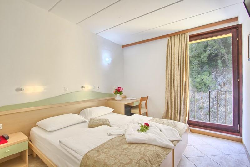 Mimosa Lido Palace hotel - pokoj S2 - Rabac - - Chorvatsko