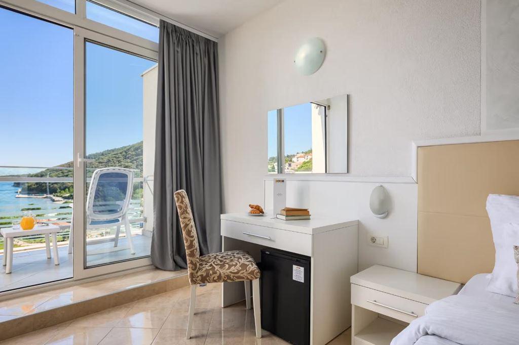Mimosa Lido Palace hotel - pokoj S2MB - Rabac - - Chorvatsko