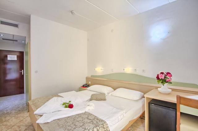 Mimosa Lido Palace hotel - pokoj S2 - Rabac -   - Chorvatsko