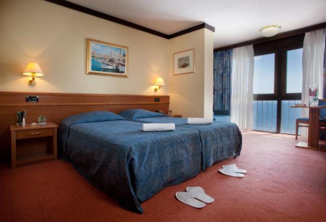 Kristal hotel - pokoj Superior, pohled moře - Opatija -  - Chor