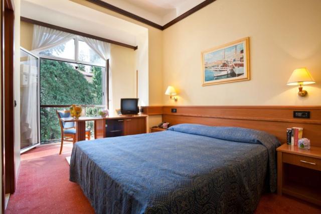 Kristal hotel - pokoj Superior, pohled park - Opatija -  - Chor