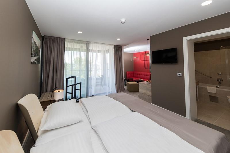 Esplanade Boutique hotel - dvoulůžkový pokoj, Premium, balkon -