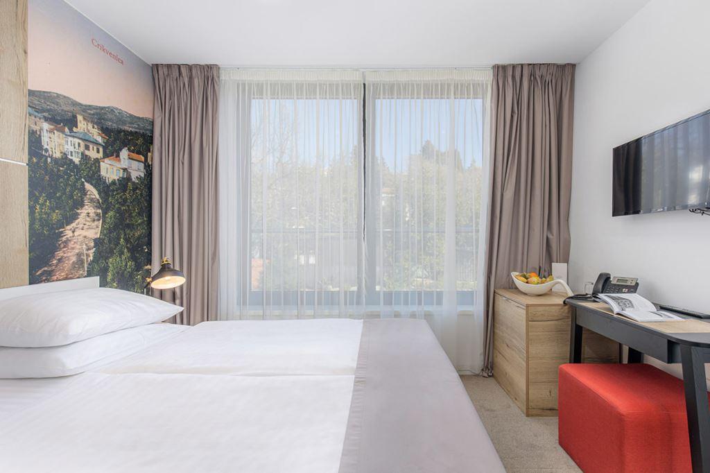Esplanade Boutique hotel - dvoulůžkový pokoj, Classic, balkon -