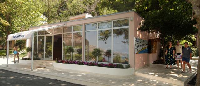 Brzet (pod Omišem) - Brzet hotel - polopenze s nápoji -  - Chor
