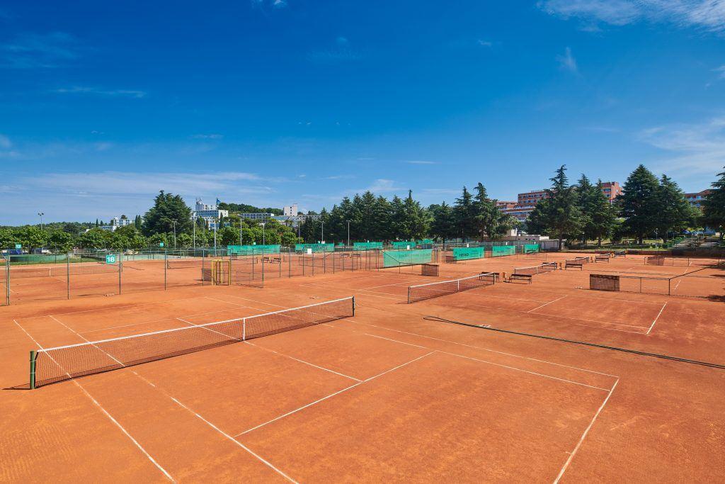 Zelena_Resort_Plava_Laguna_2020_Tennis_center_-1024x683