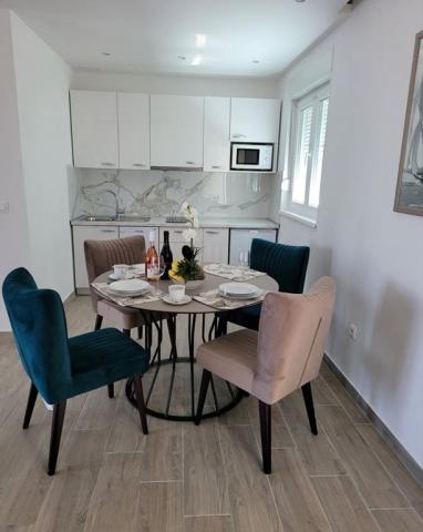 Apartmány Stella Maris - čísla 1, 4, 7, 10 - Promajna - Chorvat