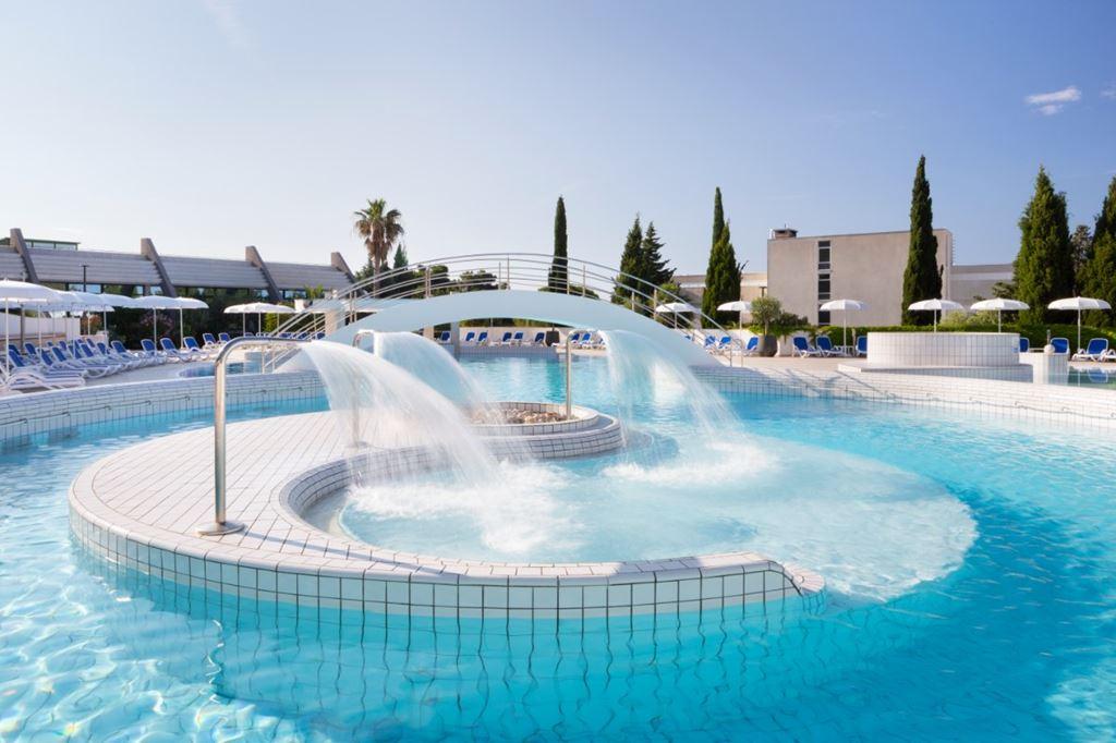 Bonaca Bluesun Holiday Village - Bol (ostrov Brač) - - Chorvat