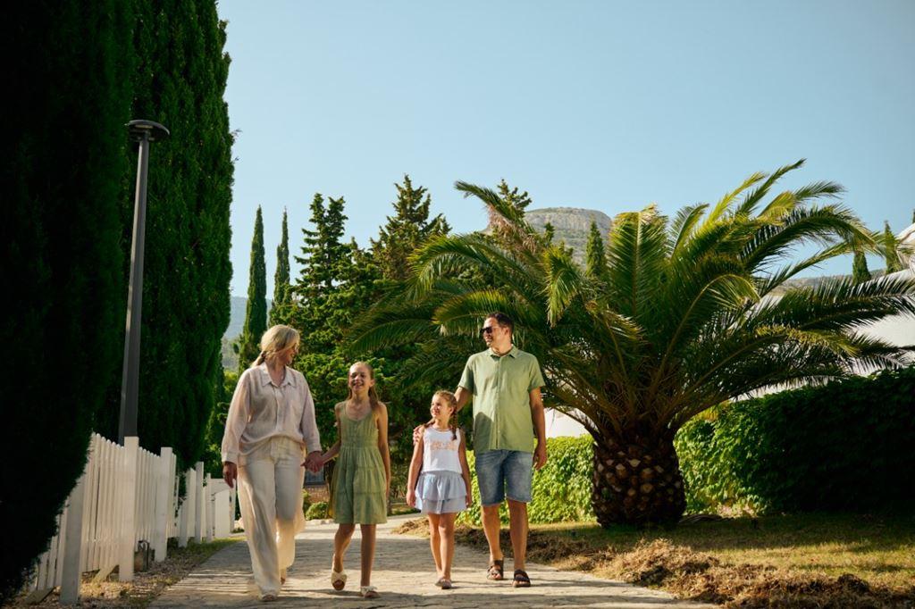 Bonaca Bluesun Holiday Village - Bol (ostrov Brač) - - Chorvat