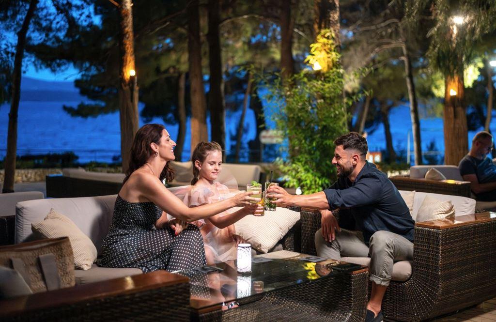 Bonaca Bluesun Holiday Village - Bol (ostrov Brač) - - Chorvat