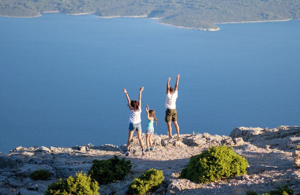 Bonaca Bluesun Holiday Village - Bol (ostrov Brač) - - Chorvat