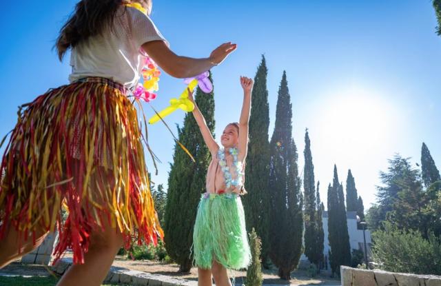 Bonaca Bluesun Holiday Village - Bol (ostrov Brač) -  - Chorvat