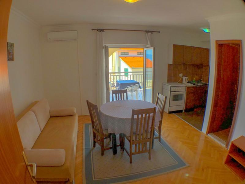 Emil (Vinka) vila - APT 1/4+2 - Gradac - - Chorvatsko
