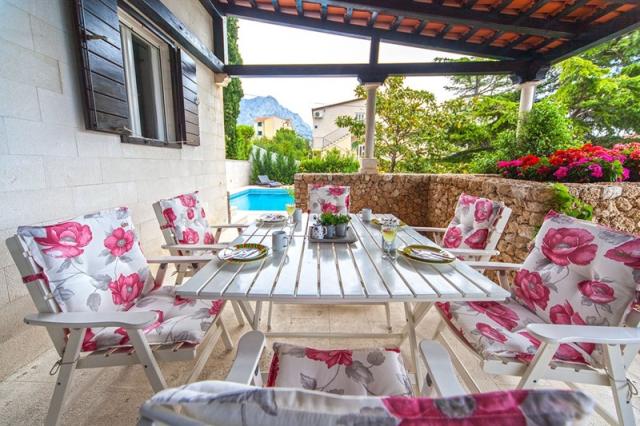 Skalinada vila - Baška Voda -  - Chorvatsko