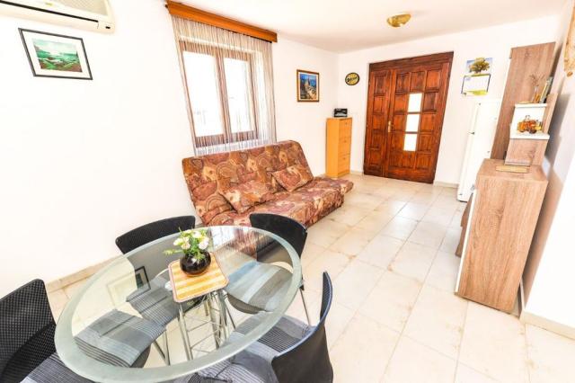 Tia apartmán - apartmán pro 6 osob - Lun (ostrov Pag) -  - Chor