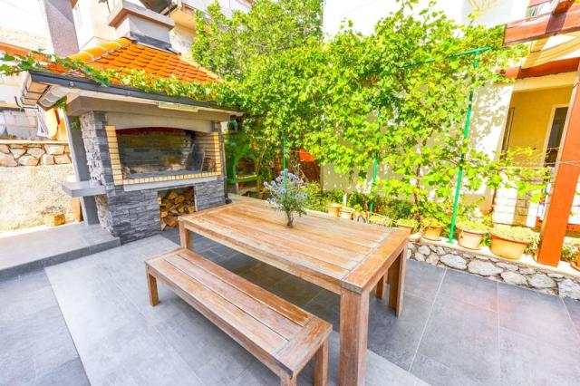 Lili apartmány - apartmán č. 2 - Pag (ostrov Pag) -  - Chorvats