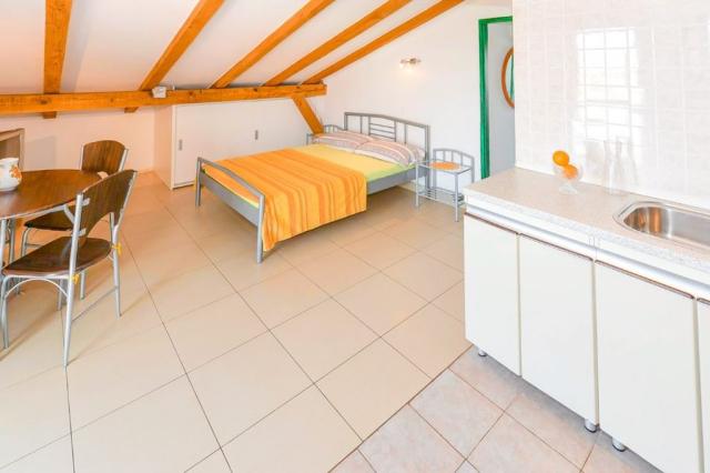Goga apartmány - apartmán pro 6 osob č. 1 - Novalja (ostrov Pag